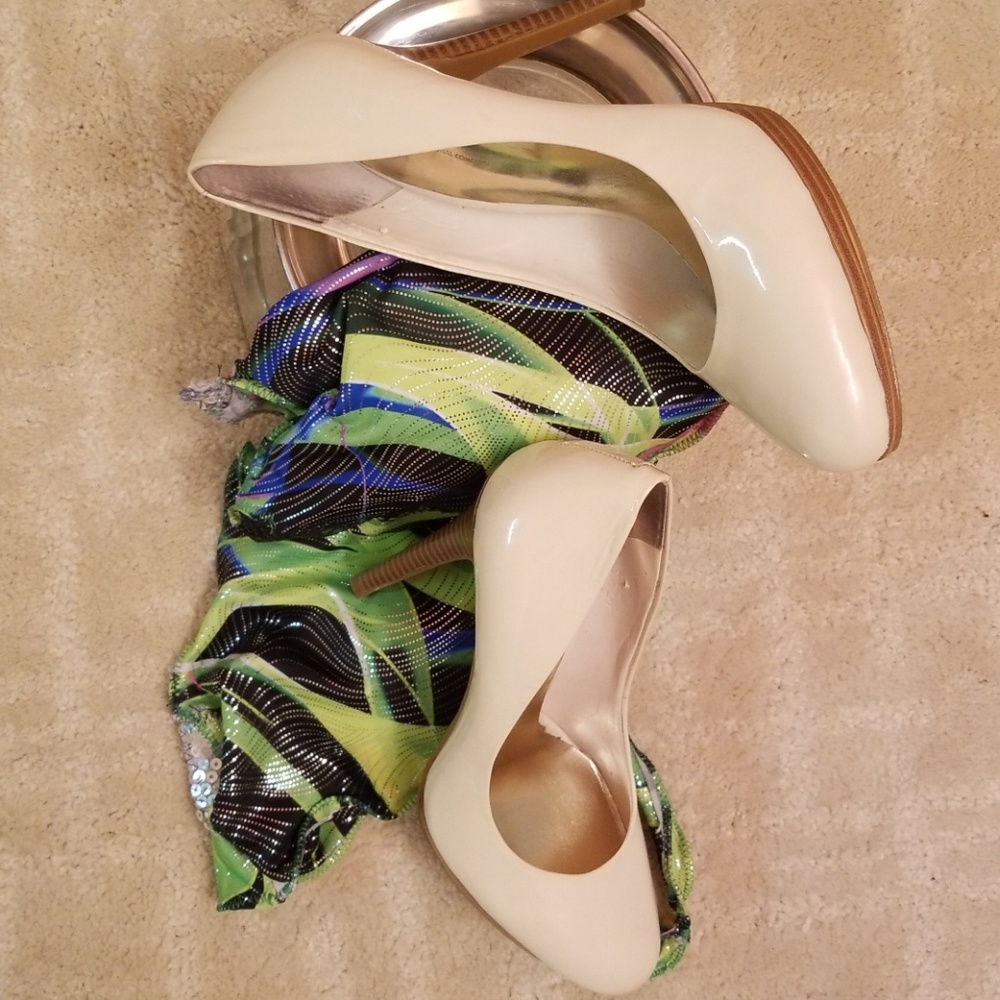 I•N•C High Heel Pumps Sz 7 - Picture 4 of 7